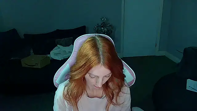 Red firesquirt online show from 03-20-25, 09:56