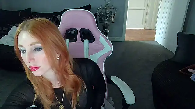 Red firesquirt online show from 10-15-25, 10:45