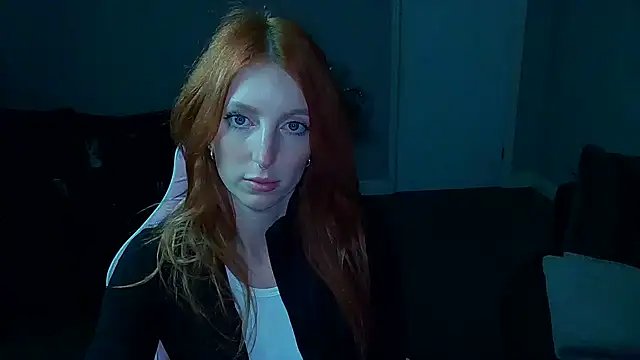 Red firesquirt online show from 03-11-25, 10:42