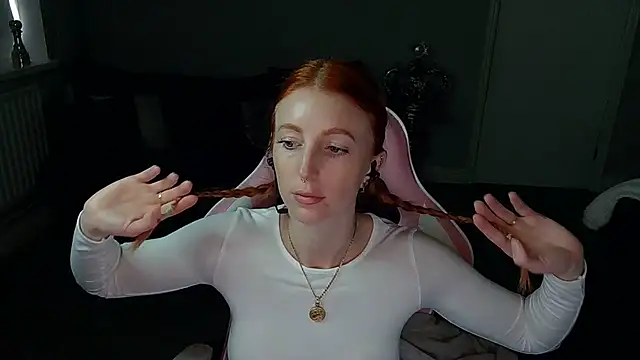 Red firesquirt online show from 01-29-25, 02:32