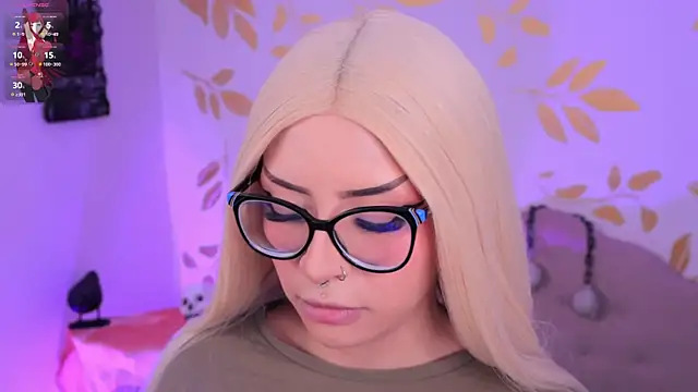 Misselektra   online show from 10-29-25, 04:22