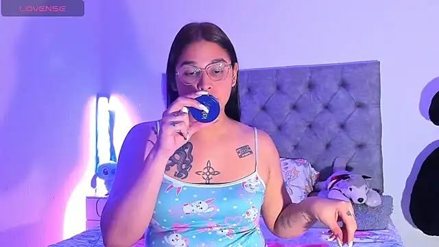 mabellfox online show from 12-14-25, 10:37