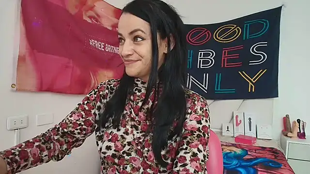 LovelyAzucena online show from 03-31-26, 02:30