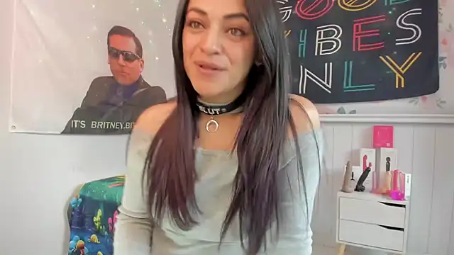 LovelyAzucena online show from 10-09-25, 03:12