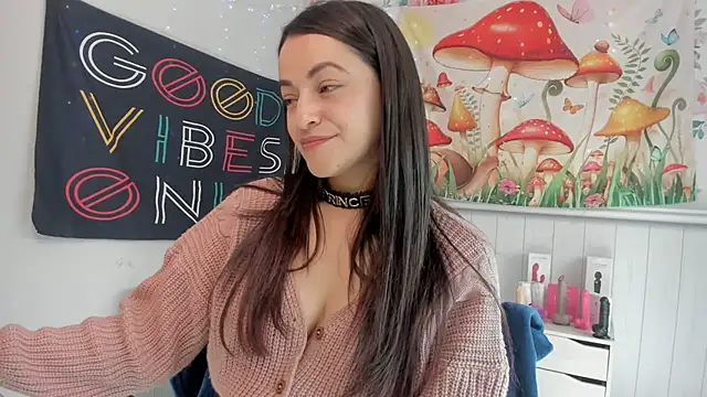 LovelyAzucena online show from 12-22-25, 03:01