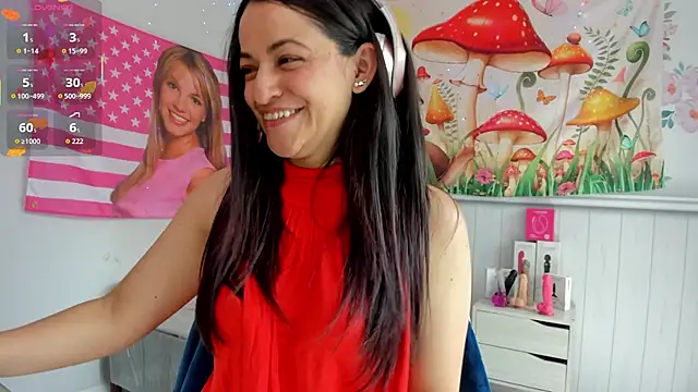 LovelyAzucena online show from 11-05-25, 03:15