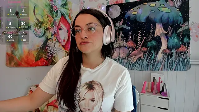 LovelyAzucena online show from 09-11-25, 03:01