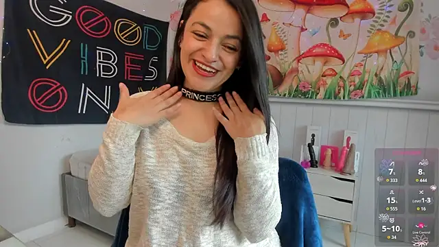 LovelyAzucena online show from 11-18-25, 03:15