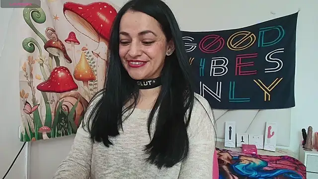 LovelyAzucena online show from 03-26-26, 02:48