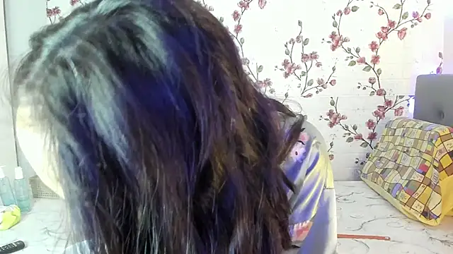 Alisagold90 online show from 10-27-25, 07:53