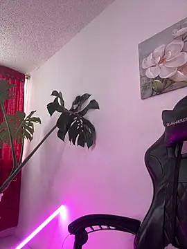 Noa Sakura  online show from 02-28-25, 08:39