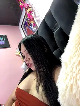 Noa Sakura  online show from 12-18-25, 09:51