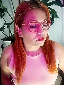 Snapshot of Victoria_Caruso chatting on 03-20-25, 08:40 Victoria Caruso online show from 03-20-25, 08:40