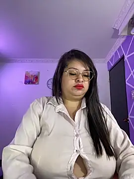 MiiaaJoness online show from 12-17-25, 02:44