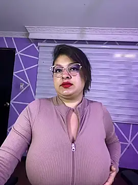 MiiaaJoness online show from 05-28-26, 04:02