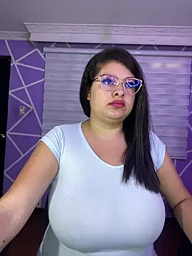 MiiaaJoness online show from 05-08-26, 03:16