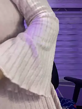 MiiaaJoness online show from 03-18-25, 06:06