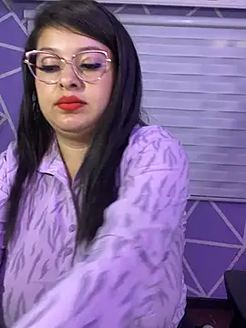 MiiaaJoness online show from 05-07-26, 08:34