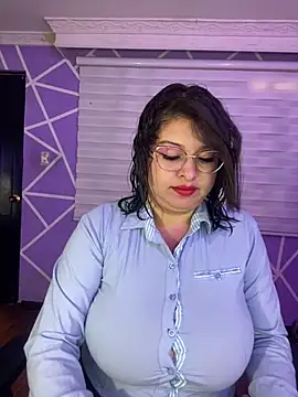 MiiaaJoness online show from 06-18-26, 03:39