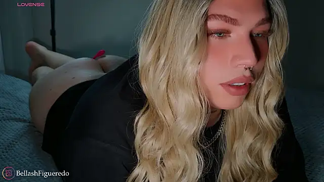 IsabellaFigueredo   online show from 11-18-25, 12:37