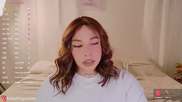 Snapshot of IsabellaFigueredo__ chatting on 02-17-25, 07:26 IsabellaFigueredo   online show from 02-17-25, 07:26