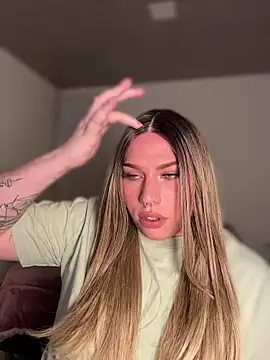 IsabellaFigueredo   online show from 03-18-26, 02:48