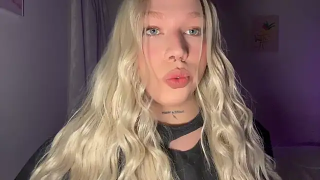 IsabellaFigueredo   online show from 02-22-26, 11:56