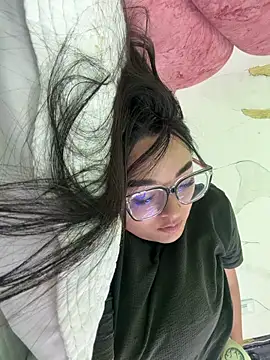 CelesteBrucee online show from 04-11-26, 01:46