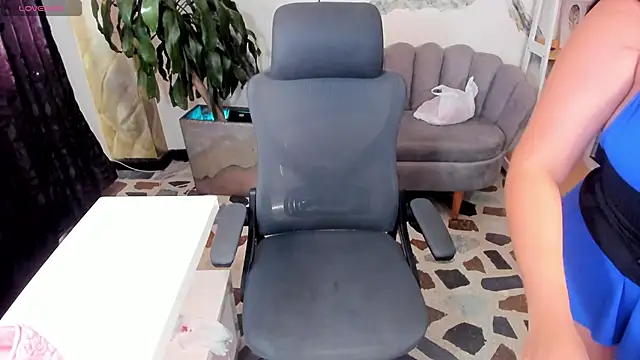 Snapshot of CelesteBrucee chatting on 02-08-26, 08:06 CelesteBrucee online show from 02-08-26, 08:06