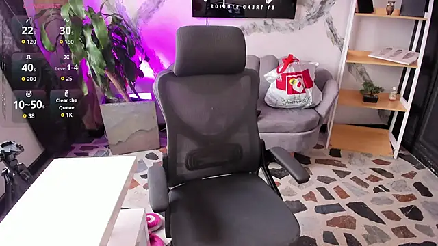 Snapshot of CelesteBrucee chatting on 02-21-26, 09:28 CelesteBrucee online show from 02-21-26, 09:28