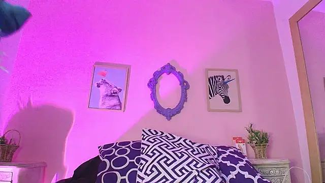 Ebony D0ll online show from 11-13-25, 07:18