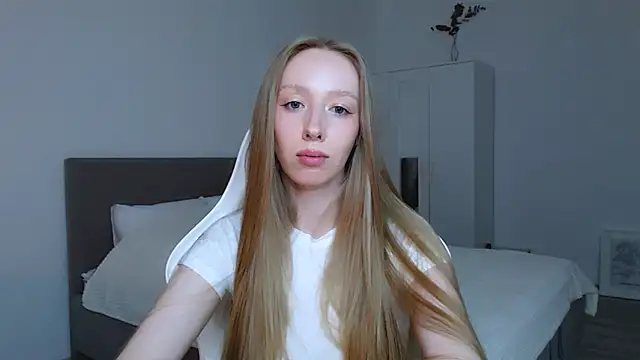 Luna insniity online show from 09-17-25, 08:11