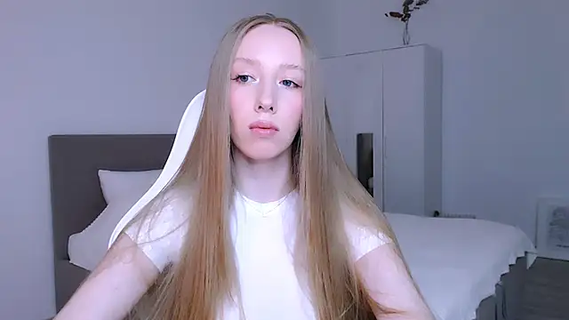 Luna insniity online show from 11-06-25, 07:51