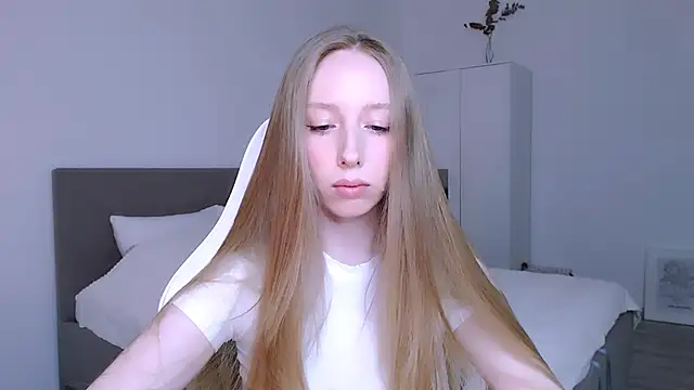 Luna insniity online show from 12-01-25, 09:15