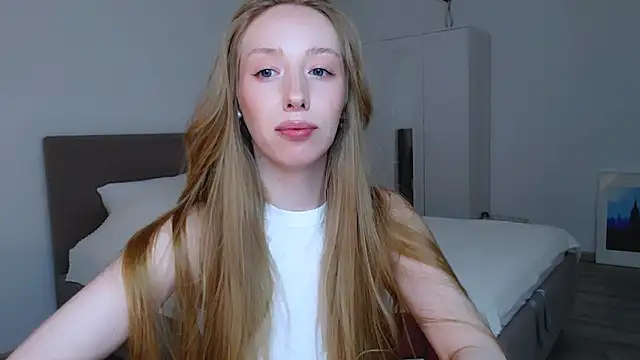 Luna insniity online show from 02-26-25, 06:59