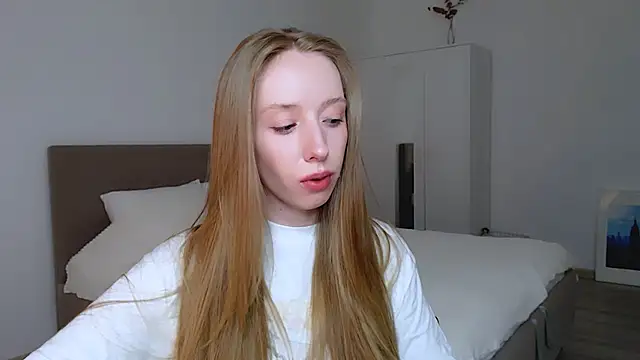 Luna insniity online show from 02-27-25, 10:53