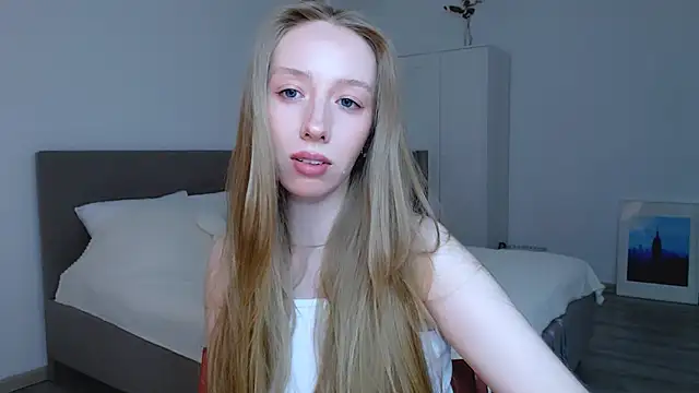 Luna insniity online show from 01-27-25, 08:28