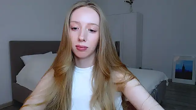 Luna insniity online show from 01-26-25, 09:07
