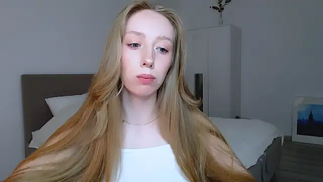 Luna insniity online show from 02-05-25, 08:14