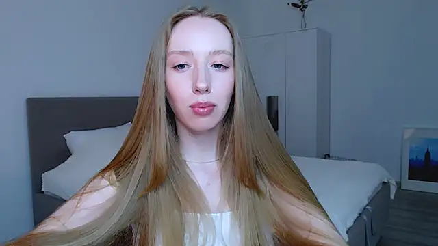 Luna insniity online show from 03-02-25, 01:04