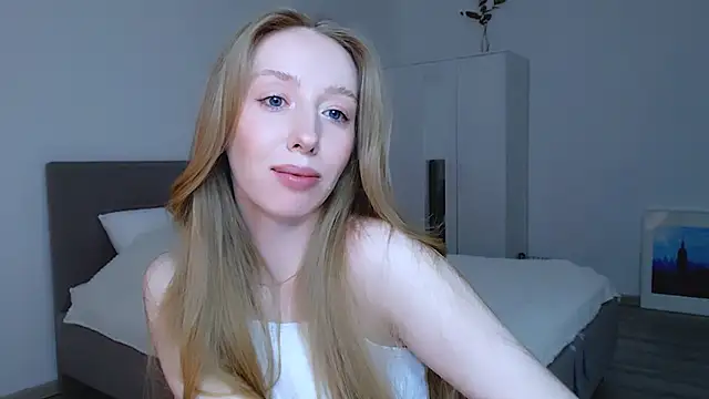 Luna insniity online show from 02-05-25, 11:17