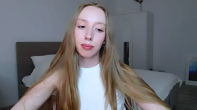 Luna insniity online show from 03-05-25, 11:16