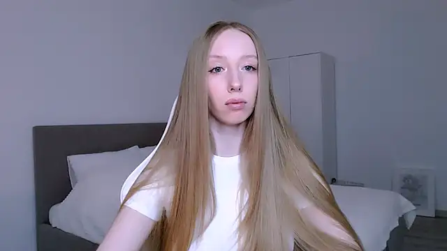 Luna insniity online show from 02-17-26, 09:01