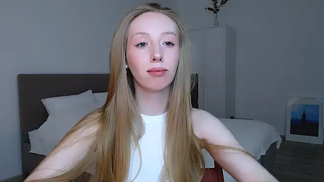 Luna insniity online show from 02-09-25, 06:58