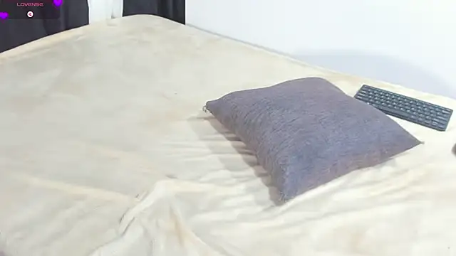 Yummy squirter online show from 03-23-25, 03:43