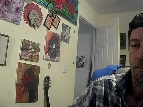 Snapshot of druetrue chatting on 10-25-25, 03:34 druetrue online show from 10-25-25, 03:34