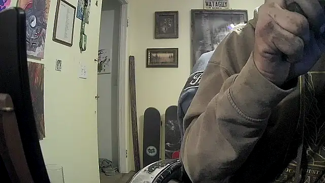 Snapshot of druetrue chatting on 11-11-25, 12:11 druetrue online show from 11-11-25, 12:11