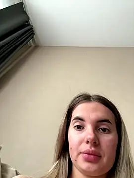 Snapshot of Donna_Evans chatting on 10-04-25, 02:13 Donna Evans online show from 10-04-25, 02:13