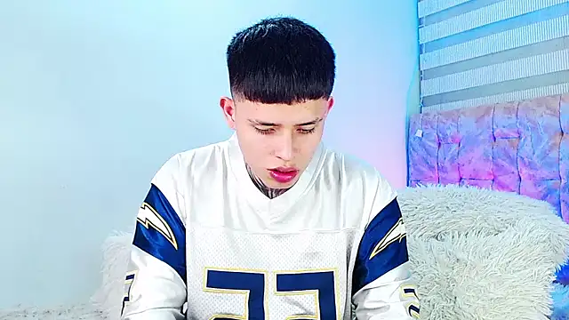  justinmoon2 online show from 07-10-26, 06:24