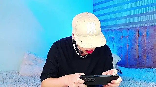  justinmoon2 online show from 06-27-26, 04:40
